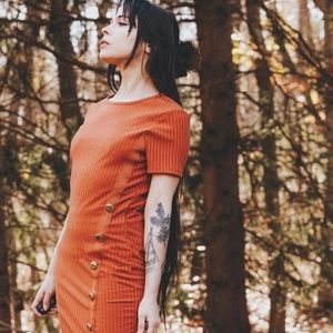 Derek Heart Orange Dress with gold buttons -sizem-